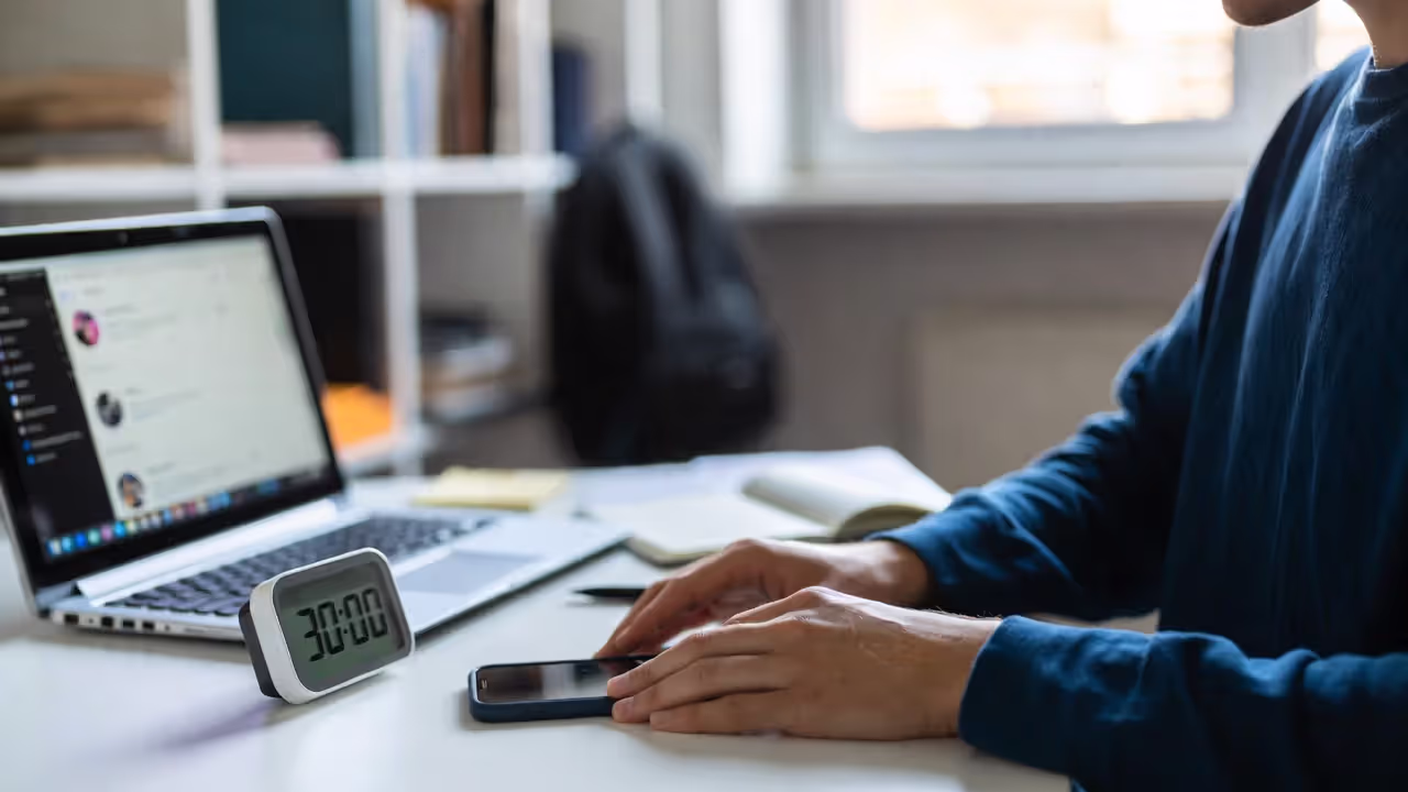 Less Screen Time, Better Mood: Evidence from a Randomized Study.